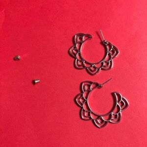Metal Mandela  earrings 🖤🤍​​​​​​​​​​​​​​​​​​​​​​